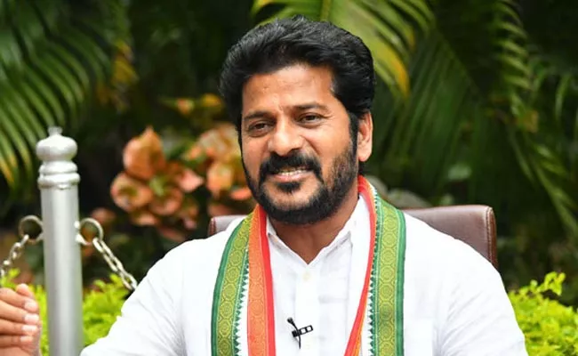 TPCC Revanth Reddy Political Interesting Comments Over KCR Family - Sakshi