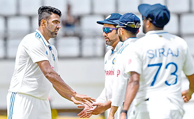 West Indies failed in the first innings - Sakshi