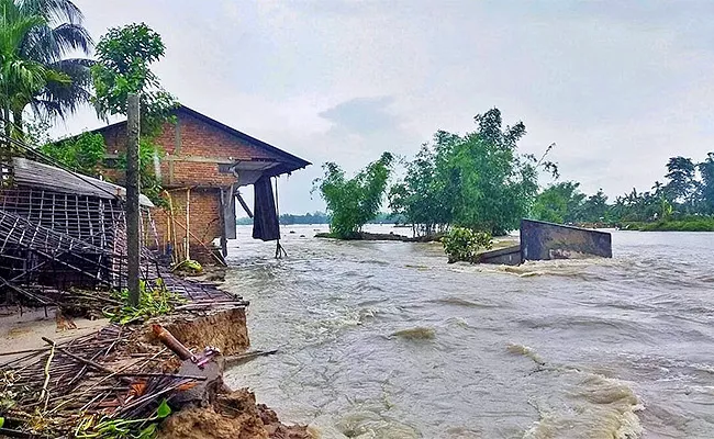  Bhutan Plans To Release Water From Dam Assam On Alert  - Sakshi