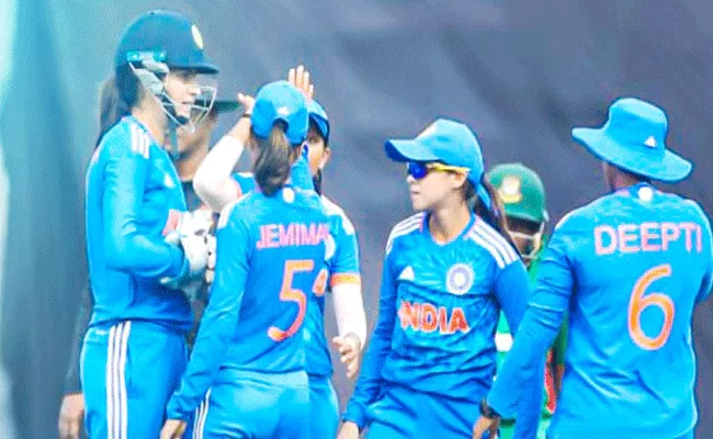 Ind W Vs Ban W: Bangladesh Won 3rd T20 India Women Clinch Series - Sakshi