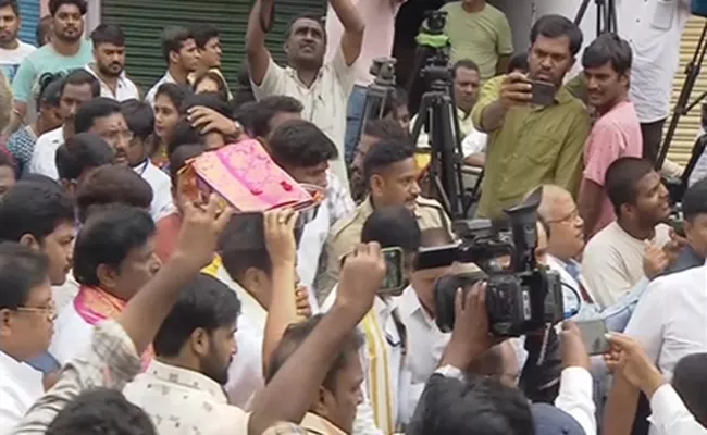 Lal Darwaza Bonalu Celebrations In Hyderabad - Sakshi