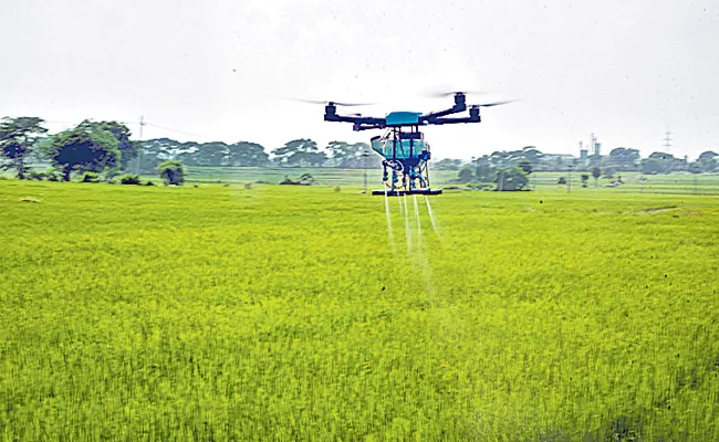 Modern technology with drones for Farming Telangana - Sakshi