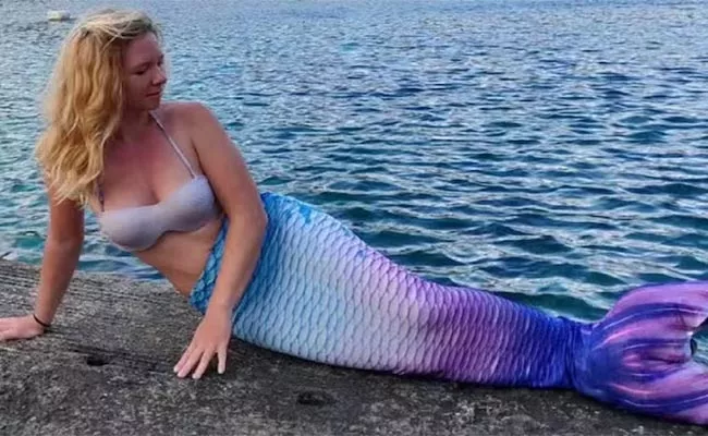 english teacher turned real life mermaid - Sakshi