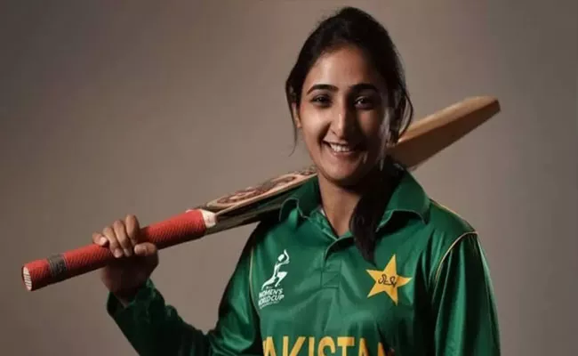 Ex-Pakistan Skipper Opts Out Of Asian Games Due To No-Children Rule - Sakshi