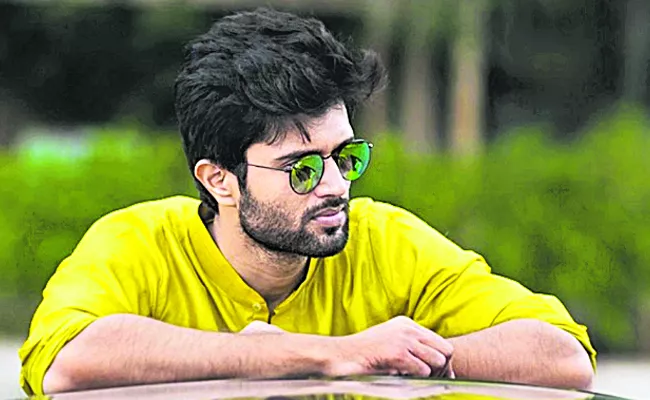 Jatayu is the upcoming movie of Vijay Devarakonda Indraganti combination - Sakshi