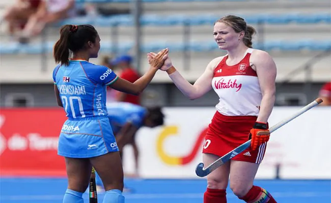 Spain Hockey Federation Tourney: India, England Womens Hockey Match Ends In Draw - Sakshi