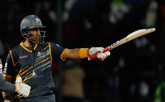 Zim Afro T10 League: Robin Uthappa Brilliance Helps Harare Hurricanes Register Big Win Against Durban Qalandars - Sakshi