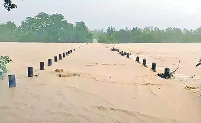 Heavy Rain Forecast For Two More Days In Telangana - Sakshi