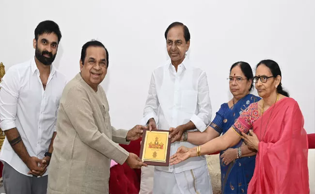 Brahmanandam Invites Telangana CM KCR to His Son Wedding - Sakshi