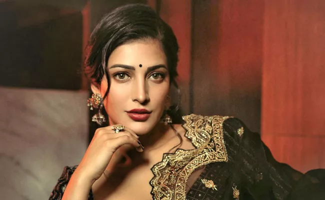 Shruti Haasan Counter to Netizen While Asking Vulgur Question - Sakshi