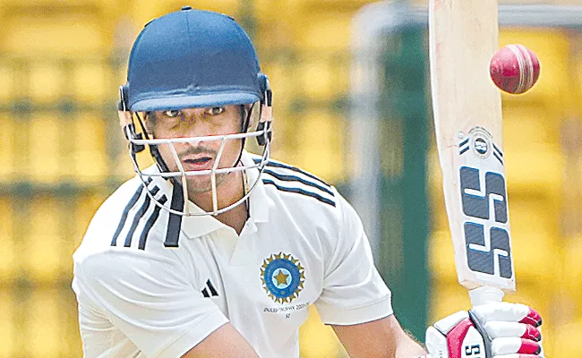 Duleep Trophy: Tilak Varma Mayank Innings Helps South Zone Check Score - Sakshi