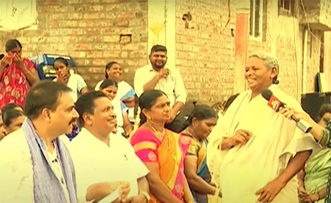 Sakshi Rachabanda With Political Leaders