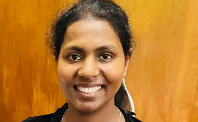 India Born College Student Rejani Raveendran To Challenge Democrat Baldwin For Senate - Sakshi