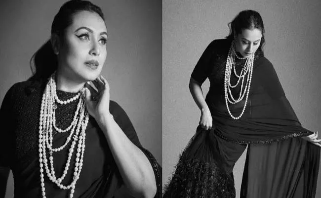 IFFM Awards Rani Mukerji Stunning Sabyasachi Saree With Chanel Pearl Necklace - Sakshi