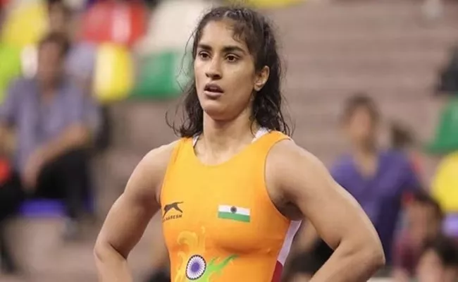 Wrestler Vinesh Phogat Pulls Out Of Asian Games 2023 Due To Knee Injury - Sakshi