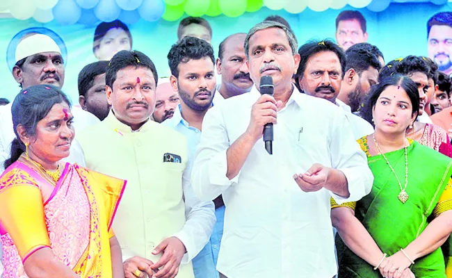 Sajjala Ramakrishna Reddy Comment on Chandrababu - Sakshi