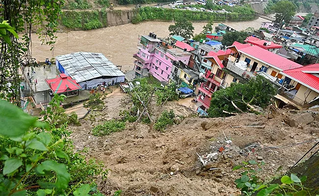 No Respite for Uttarakhand Himachal Pradesh From Sxtremely Heavy Rain - Sakshi