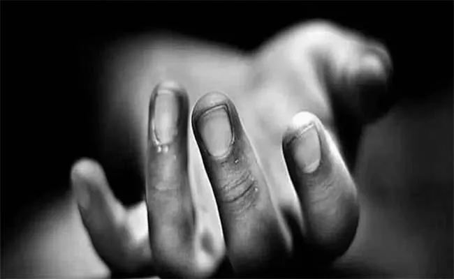 Tamil Nadu: Family Issues Woman Ends Her Life - Sakshi