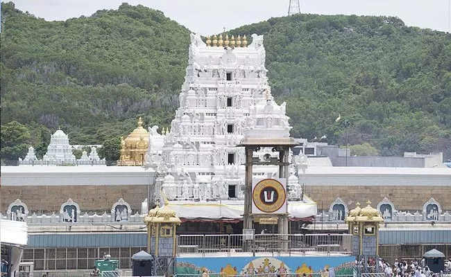 Updates On Darshan Of Devotees In Tirumala - Sakshi