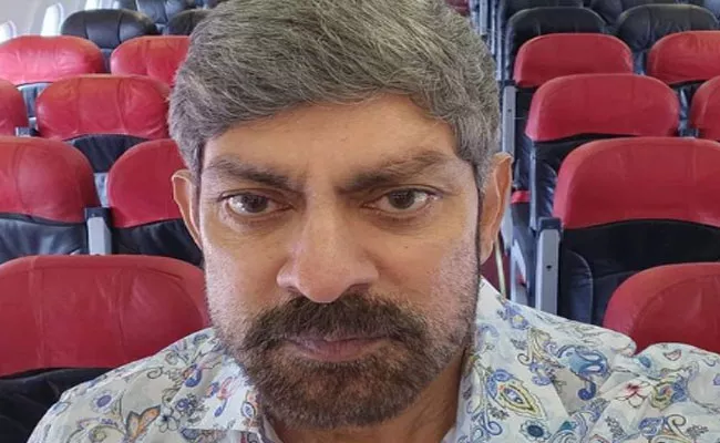 Jagapathi Babu Instagram Post Goes Viral - Sakshi