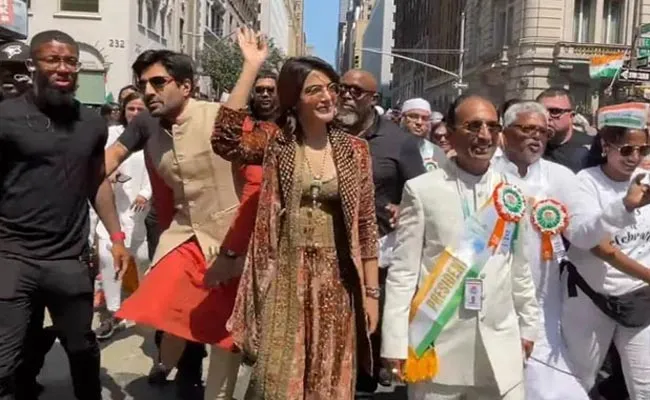 Samantha Ruth Prabhu Participate India Day Parade - Sakshi