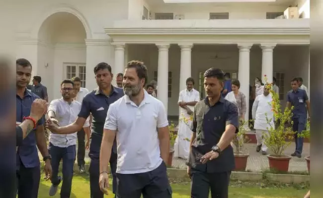 Rahul Gandhi Wont Return 12 Tughlaq Lane Bungalow - Sakshi