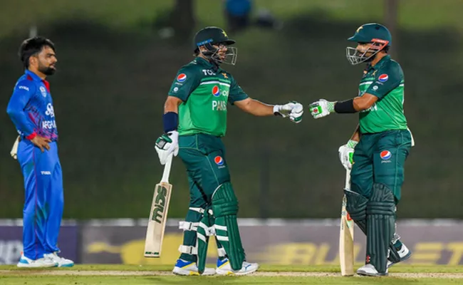 Pakistan win a thriller against spirited Afghanistan to bag series - Sakshi