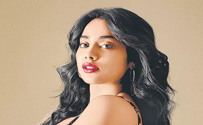 Janhvi Kapoor playing de-glam role in Devara - Sakshi