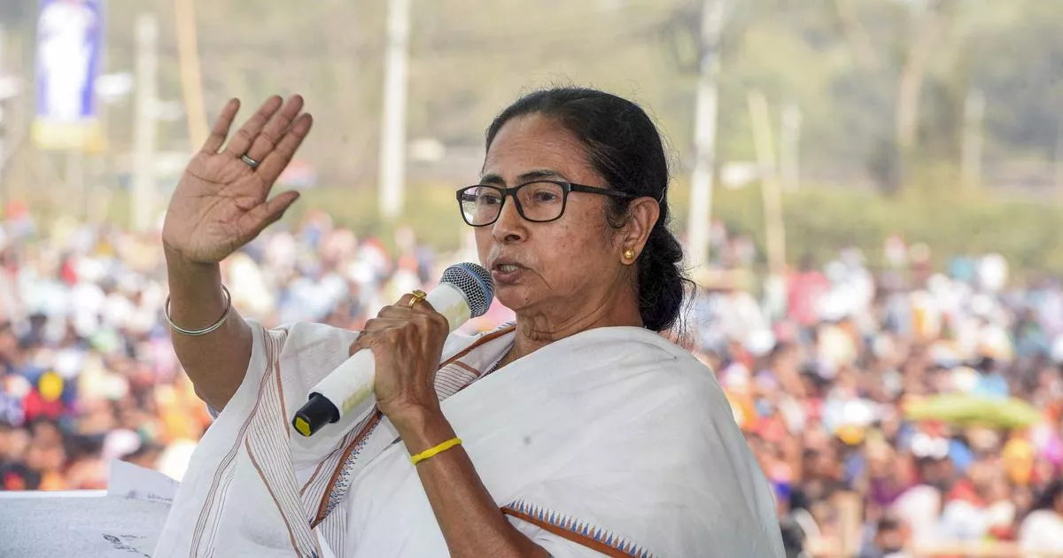 If Bjp Returns To Power Mamata Banerjees Warning Ahead Of 2024 - Sakshi