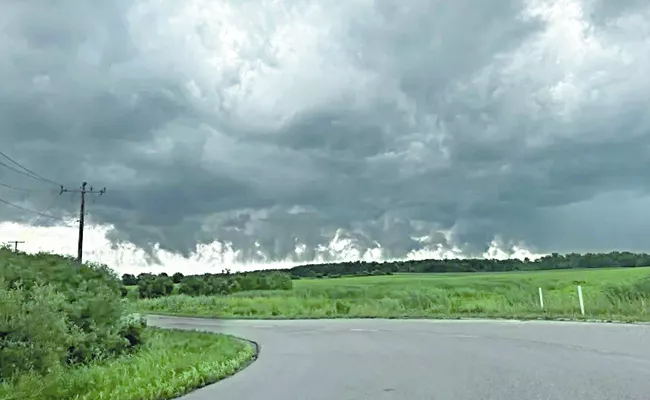 Monsoon trough moving south from Himalayas - Sakshi