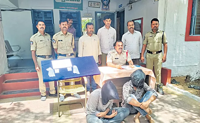 Drugs in Guntakallu - Sakshi