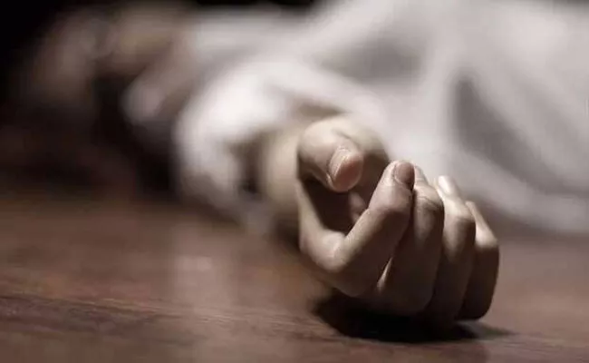 Tamil Nadu: Newly Married Woman Ends Her Life - Sakshi