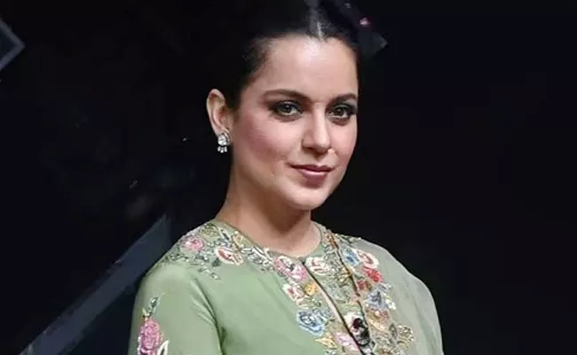 Kangana Ranaut blames movie mafia for horrible media made perception - Sakshi