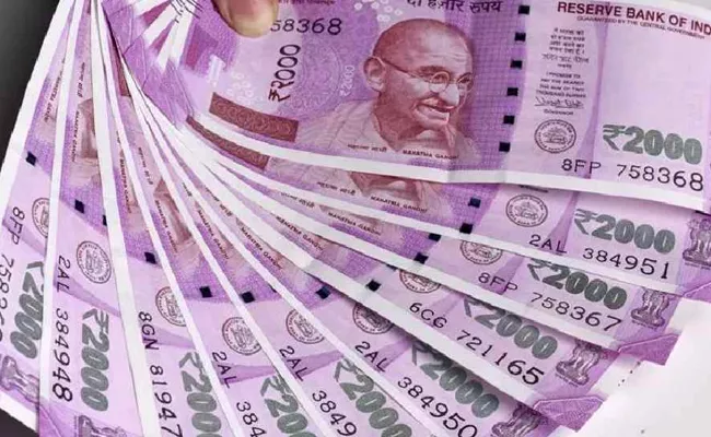 93pc of Rs 2000 currency notes have been returned to banks RBI - Sakshi