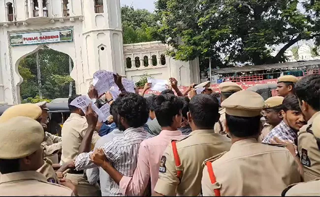 Constable Candidates Protest Extreme tension At Telangana Assembly - Sakshi