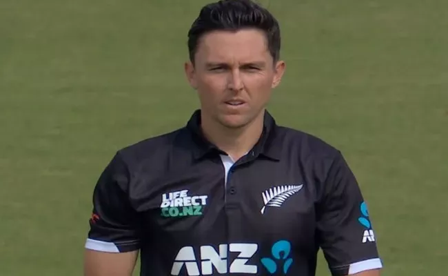 ENG VS NZ 2nd ODI: Trent Boult Strikes Thrice In First 15 Balls On His ODI Return - Sakshi