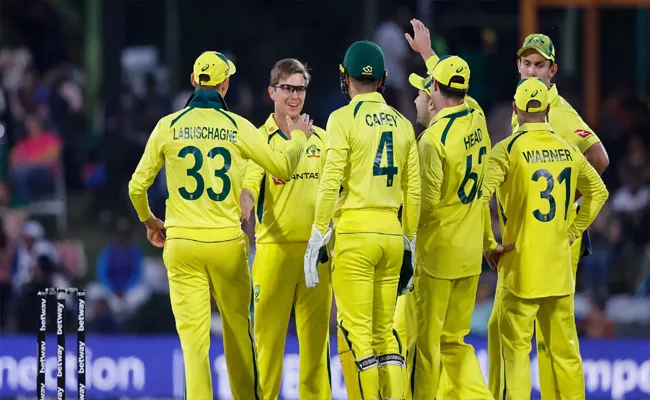 Australia dethrone Pakistan to become World No1 ODI team - Sakshi