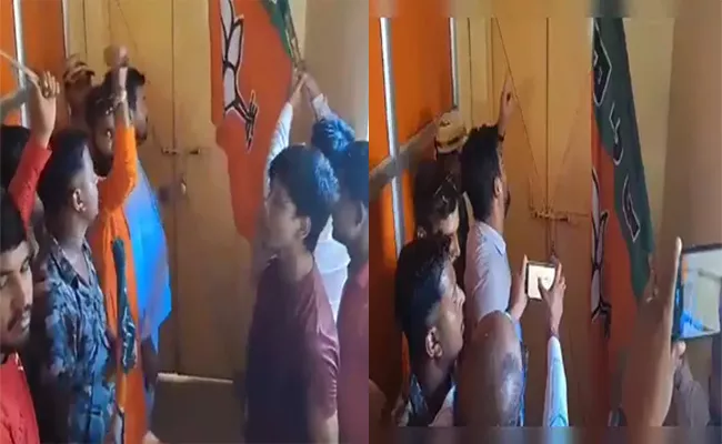 Union Minister Subhas Sarkar Locked Up  By BJP Workers In Bankura Party Office - Sakshi