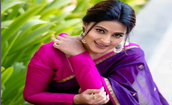 Sneha To Join The Cast Of Vijay And Venkat Prabhu Film - Sakshi