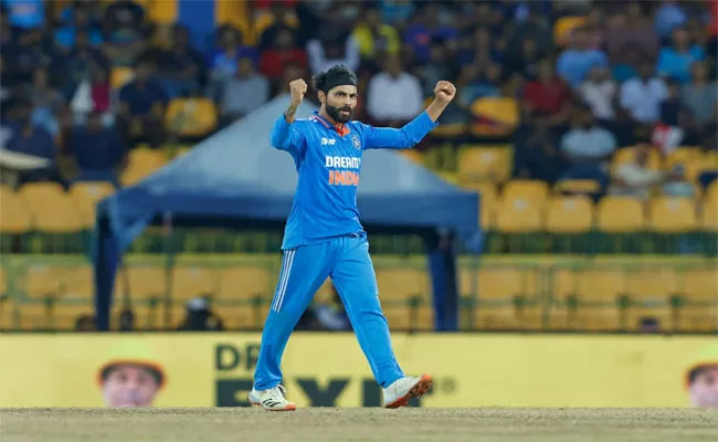 Asia Cup 2023 IND VS BAN: Ravindra jadeja Joins 200 ODI Wickets Club - Sakshi