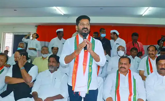 TPCC Says No party Joining at Tukkuguda Vijaya Bheri Meeting - Sakshi