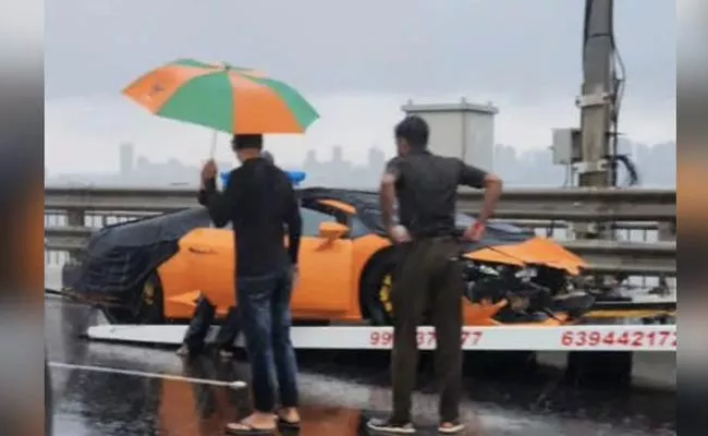 Lamborghini Hits Railings On Mumbai Bridge Ex MLA Son Taksheel Injured - Sakshi