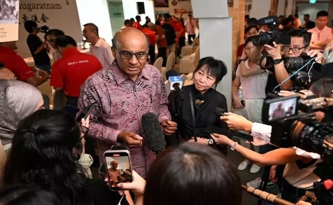 Indian-origin Tharman Shanmugaratnam wins Singapore presidential election - Sakshi