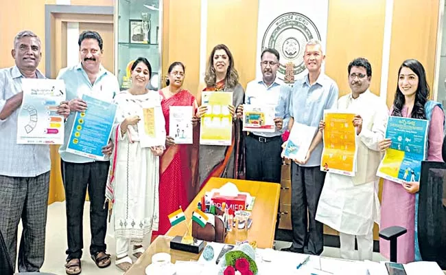 Teachers and students need digital training - Sakshi