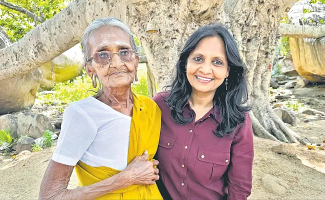 IAS officer posts inspiring story of Tamil Nadu 89-year-old Panchayat president - Sakshi