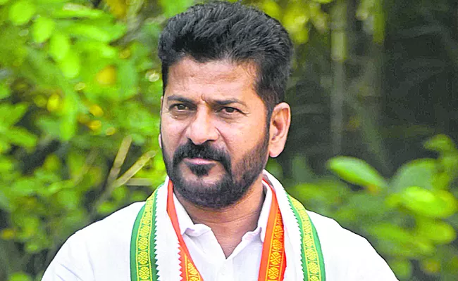 TPCC Revanth Reddy Comments On CM KCR Ruling Over Group 1 Exam Cancel - Sakshi