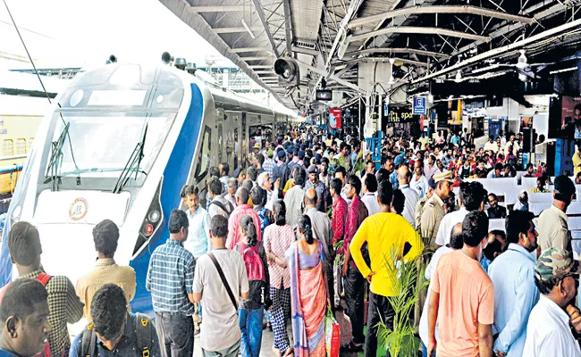 Vijayawada-Chennai Vandebharat train started by Narendra Modi - Sakshi