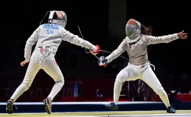 Bhavani Devi knocked out in womens individual sabre quarter final - Sakshi