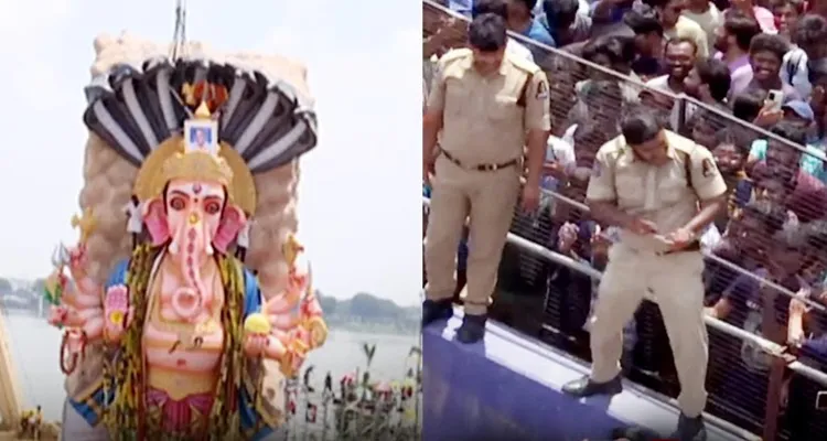 Police Dance In Khairathabad Ganesh Shobha Yatra 