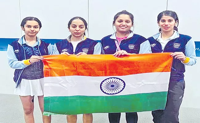 Bronze For Women's Team In Squash - Sakshi